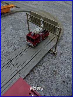 1983 US-1 Trucking Fire Alert! Set 3214 Tyco Electric HO Slot Track As Is