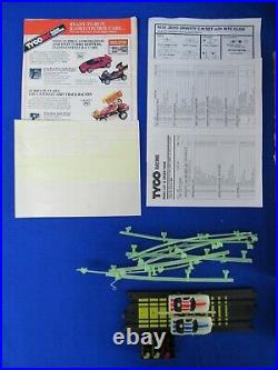 1988 TYCO Zero Gravity Cliff Hangers withNite Glow HO Slot Car Set withExtra Track