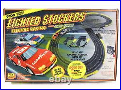 1995 Tyco Lighted Stockers Slot Car Race Track 663 HP Racing Cars Nite Glow