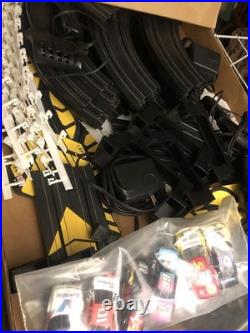 1997 DAYTONA 500 HO Scale Electric NASCAR Racing Track plus extra cars/trigger