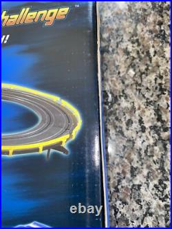 2005 Hot Wheels STREET SPEED CHALLENGE Slot Car Track CHARGER & SUPERBIRD SEALED