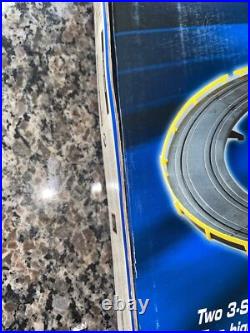 2005 Hot Wheels STREET SPEED CHALLENGE Slot Car Track CHARGER & SUPERBIRD SEALED