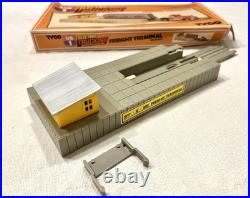 (6) 1980's TYCO US-1 Sets Airport, Freight, Crane Pipe, Crate, Auto & Log Loader