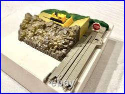 (6) 1980's TYCO US-1 Sets Airport, Freight, Crane Pipe, Crate, Auto & Log Loader