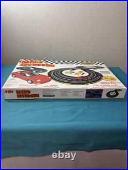 ARTIN Racing Showdown Corvette Slot Car Track Set NEW Sealed Magnetic Cars
