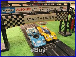 AURORA MoDEL MoToRING Lighted 24 Hours Le Mans T Jet Slot Car Race Track Set