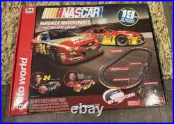 AUTO WORLD Gordon/Dale Jr. NASCAR Hendrick Motorsports Racing Slot Car Set