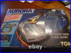 Aurora AFX Tomy Corvette Classic Track #8604 Extra Cars(2) 1986