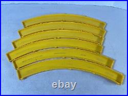 Aurora Parts Slot Car Yellow Curved Track Lot 19D40