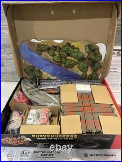 Auto World The Dukes Of Hazzard Curve Huggers Electric Racing Slot Car Set