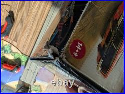 AutoWorld The Dukes Of Hazzard Curve Huggers Electric Racing Slot Car READ