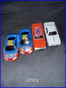 AutoWorld The Dukes Of Hazzard Curve Huggers Electric Racing Slot Car READ