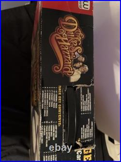 AutoWorld The Dukes Of Hazzard Curve Huggers Electric Racing Slot Car READ