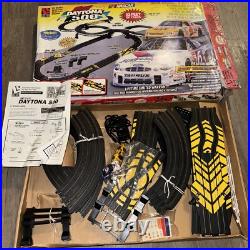 Daytona 500 SPEEDWAY Life Like Racing HO Set 23' Race Track 2 Fast Tracker Cars