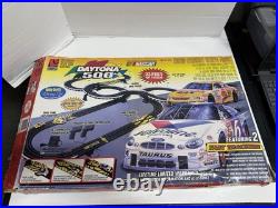 Daytona 500 SPEEDWAY Life Like Racing HO Set 23' Race Track 2 Fast Tracker Cars