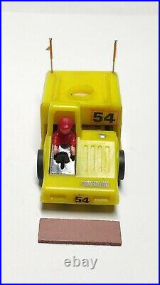 HTF Vintage AJ's Oscar The Track Cleaner Free Shipping