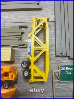 HUGE Tyco US-1 Electric Trucking Highway Buildings slot car track accessory lot