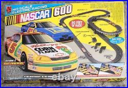 Life-like Racing Ho Scale Electric Racing Nascar 600 20 Feet Of Track 9552