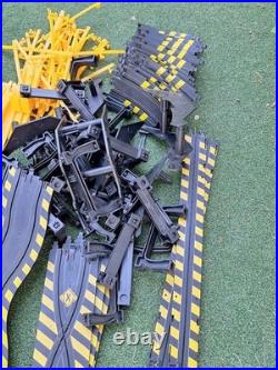 Marchon MR-1 Racing Car Track with 2 Cars Untested