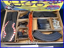 NICE 1995 TOMY #9876 HO SCALE AFX SUPER G GIANT RACEWAY SLOT CAR TRACK With4 CARS