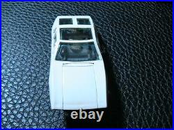 ORIGINAL Aurora Model Motoring HO SCALE #1400 MANGUSTA MONGOOSE WHITE Color