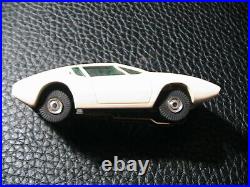 ORIGINAL Aurora Model Motoring HO SCALE #1400 MANGUSTA MONGOOSE WHITE Color