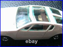 ORIGINAL Aurora Model Motoring HO SCALE #1400 MANGUSTA MONGOOSE WHITE Color