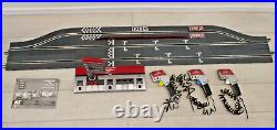 SCX Digital Slot Car Track Pit Box Set Section Track 3 Controllers 1/32 Scale