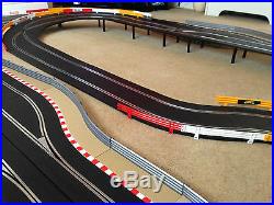 Scalextric Digital, 4 Lane Layout with Straight & Corner Lane Changers & 4 Cars