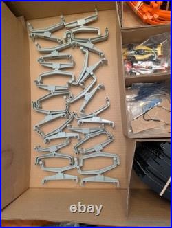 TOMY AFX 21017 RACEMASTERS GIANT RACEWAY OPEN BOX 100% COMPLETE With CARS & UNUSED TOMY AFX 21017 RACEMASTERS GIANT RACEWAY OPEN BOX 100% COMPLETE With CARS & UNUSED
