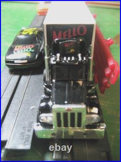TYCO HO Racing Track Set #6208 Days Of Thunder Race Set with Team Car Haulers