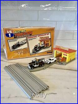 TYCO US 1 Electric Trucking Highway Wrecker Set with Switch Track #3444