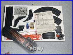 Tomy Aurora AFX Thunderloop Thriller Slot Car Set with 2 Cars Tested 27.5' Track