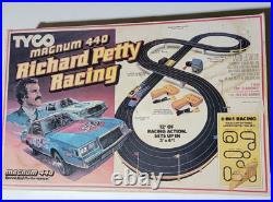 Tyco 6205 Magnum 440 Richard Petty Racing Track Complete except No Cars