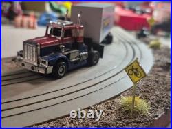 Tyco Custom Plam Beach RAMABLE POLICE ROADBLOCK US1 SLOT CAR TRACK PIVIT ACTION