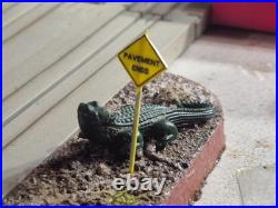 Tyco Custom Plam Beach RAMABLE POLICE ROADBLOCK US1 SLOT CAR TRACK PIVIT ACTION