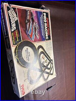 Tyco Emprie 1000 Pro Racing Slot Car track HO Surve Huggers