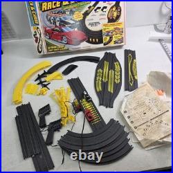 Tyco Race & Chase Police Double Cross Jump Slot Car Set #6214 Complete As-Is
