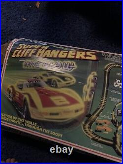 Tyco Super Cliff Hangers with Nite Glow Electric Slot Car Track Set 1984 READ