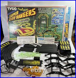 Tyco Super Cliff Hangers with Nite Glow Electric Slot Car Track Set 1984 Read