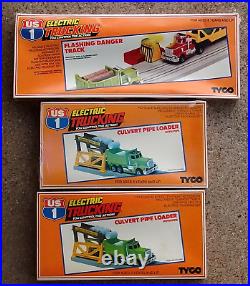 Tyco US 1 Trucking 3467 Flashing Danger Track & 2-Culvert Pipe Loader 3436 NEW