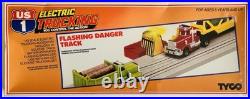 Tyco US1 Electric Trucking Flashing Danger Track Set NEW OLD STOCK 3467