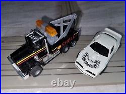 Tyco Us 1 Trucking Lot Tow Truck withTrans-am Shell Station Turnout Track & Manual