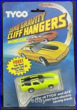 Tyco Zero Gravity Cliff Hanger HO Slot Car Corvette Item#7059 Sealed Vintage