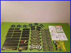 Tyco Zero Gravity Cliff Hangers Extended HO Slot Car Race Track Set Complete Lot
