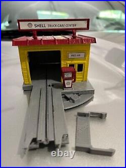 US1 trucking reproduction shell garage service station disabled car pickup track
