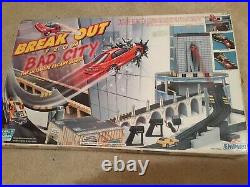 Vintage 1995 Empire Break Out Bad City Slot Car Racing Set Track 100% Complete