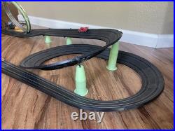 Vintage TYCO Super Duper Double Looper With Night Glow Slot Car Track (2) Cars