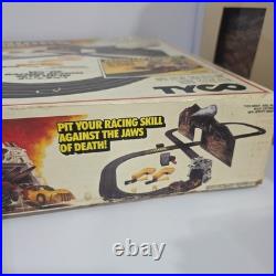 Vintage Tyco Racing Warriors Battle Of The Car Crusher Slot Car Race Track! READ