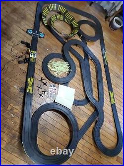 Vintage tyco 60' glow in the dark track Complete in working order with cars